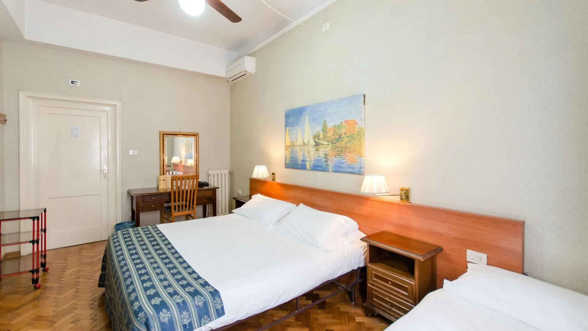 Hotel Centrale Bologna 2*,